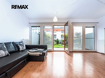 Pronájem bytu 1+kk 33 m²