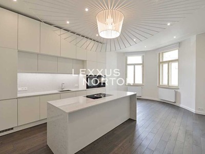 Pronájem bytu 4+kk 137 m²