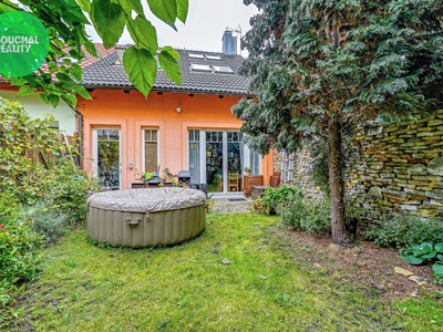 Prodej  rodinného domu 147 m², pozemek 132 m² — photo 2