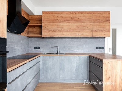 Pronájem bytu 3+kk 80 m²