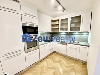 Pronájem bytu 3+kk 61 m²