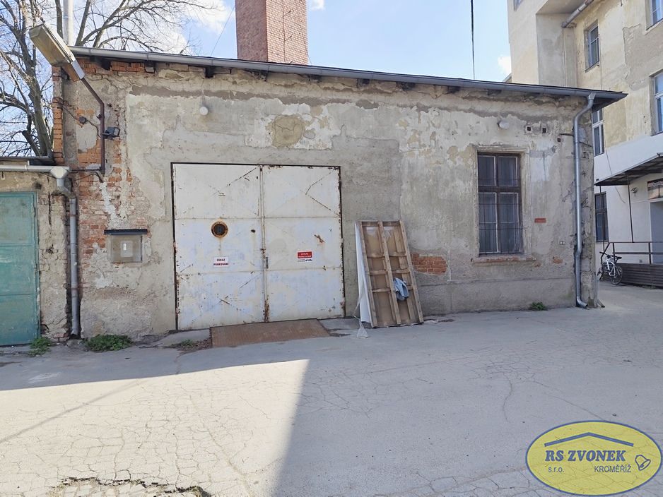 Pronájem skladového prostoru 147 m²