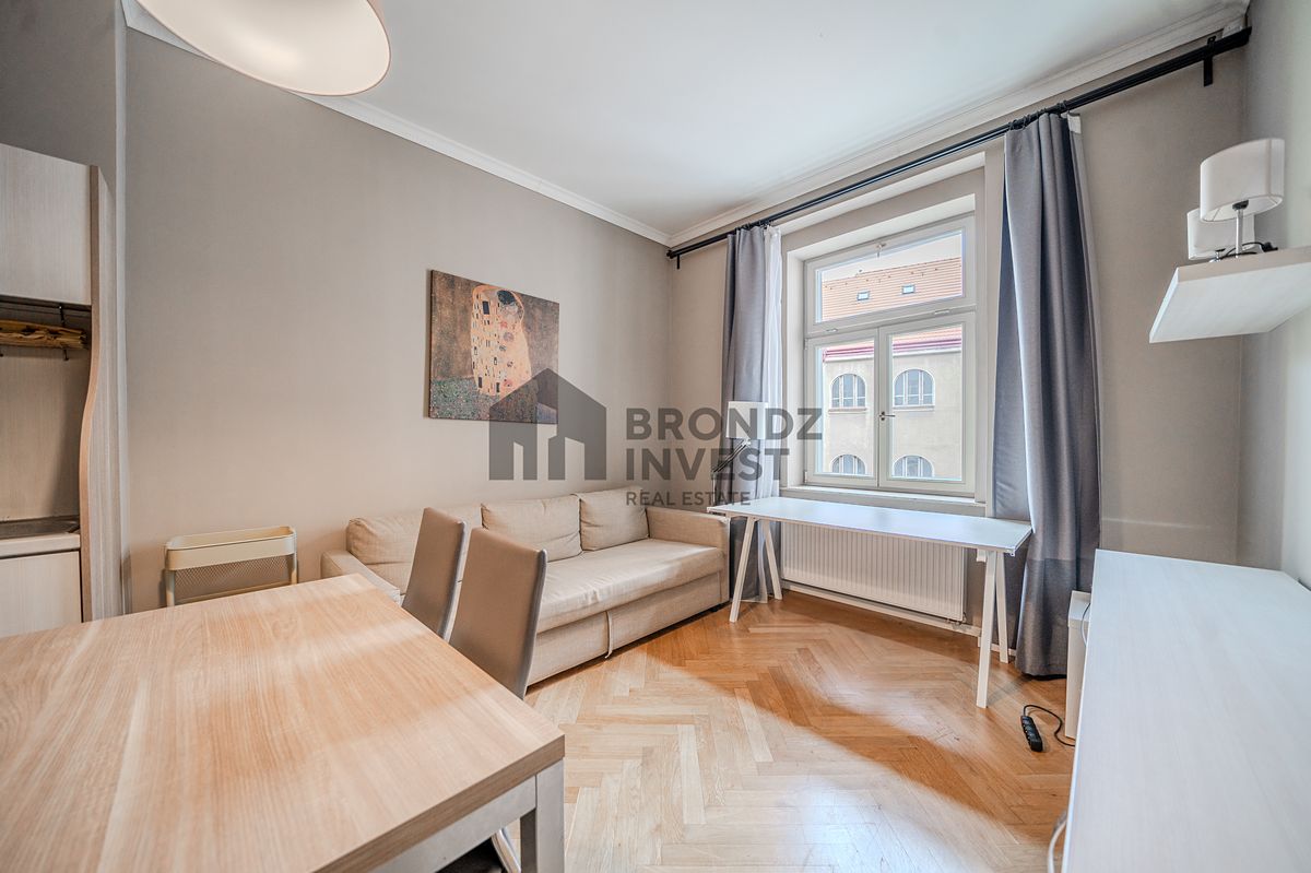 Pronájem bytu 2+kk 45 m² – fotografie 4