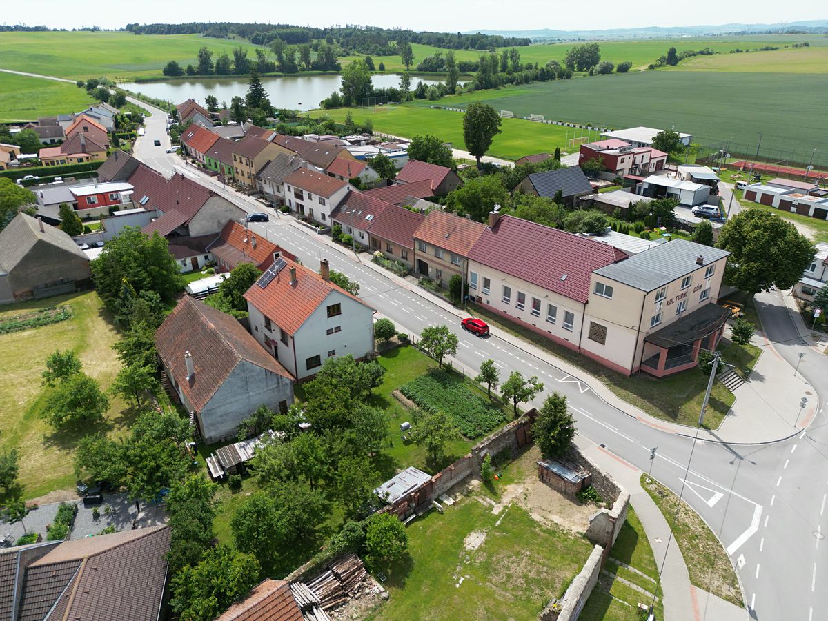 Prodej rodinného domu 176 m², pozemek 451 m² – fotografie 3