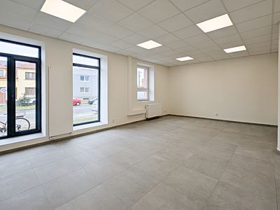 Pronájem obchodního prostoru 49 m²