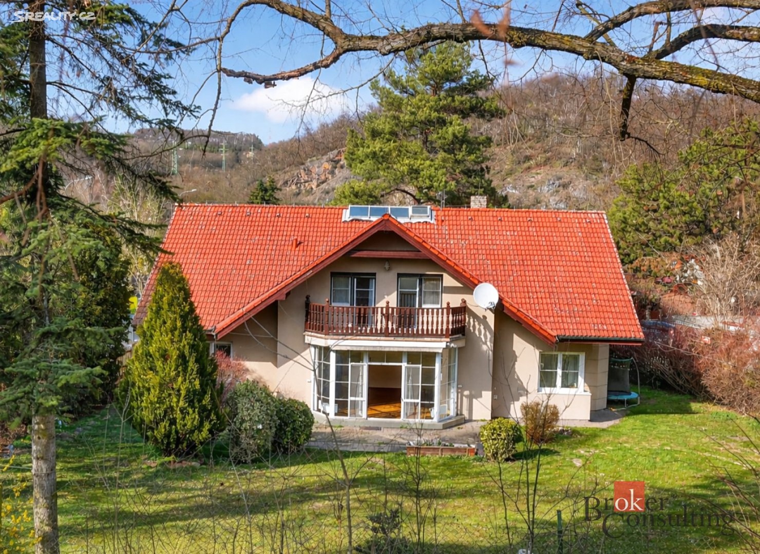 Prodej  rodinného domu 258 m², pozemek 1 347 m², Praha