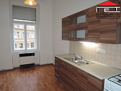 Pronájem bytu 1+1 38 m²