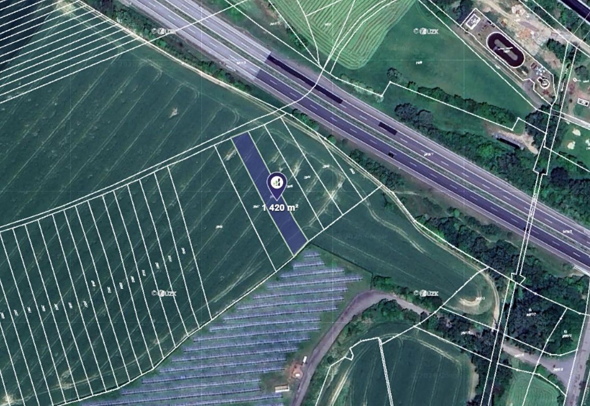 Prodej pole 1420 m²