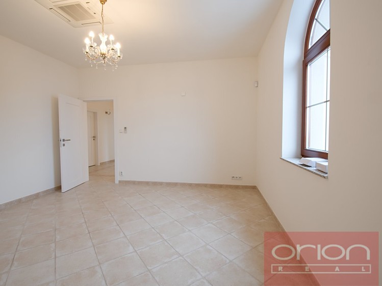 Haus zur Miete, 243 m² (14 von 20)