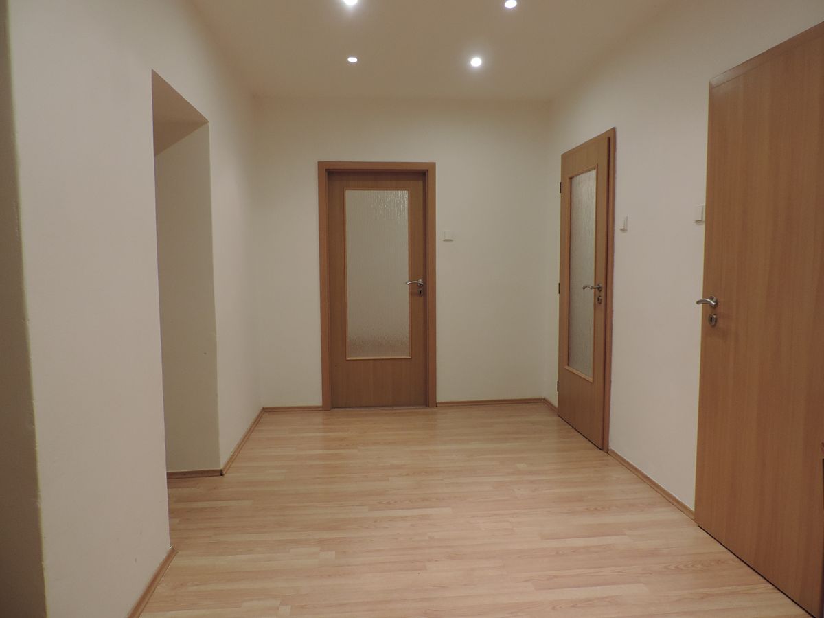 Prodej bytu 2+1 77 m² – fotografie 3