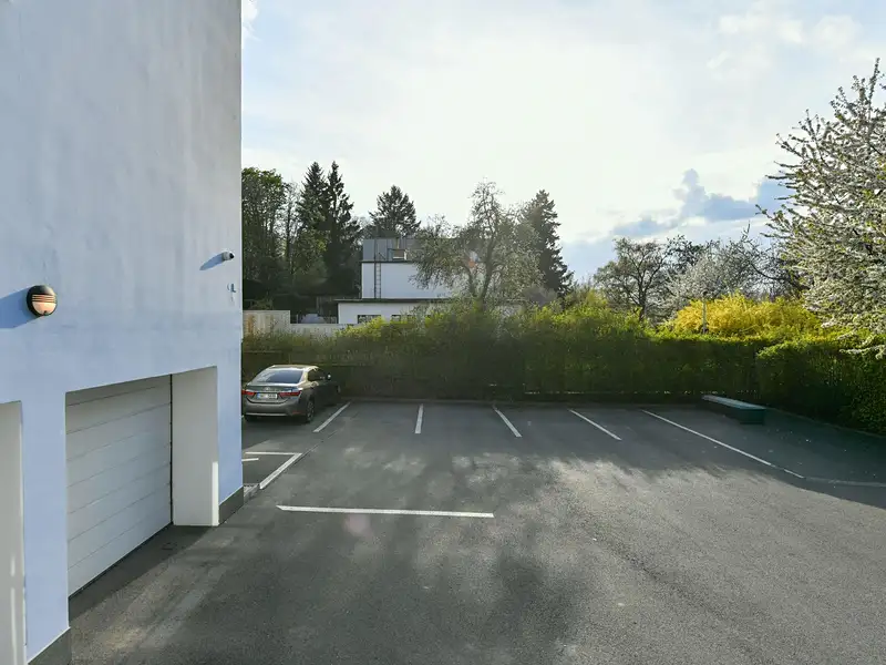 Pronájem rodinného domu 700 m², pozemek 934 m², Praha – náhled fotky 3