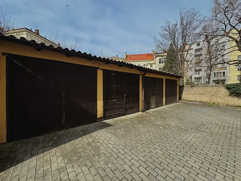 Prodej garáže 16 m², Praha – náhled fotky 3