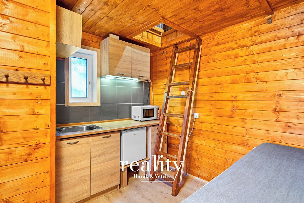 Prodej chaty 40 m², pozemek 196 m² – fotografie 2
