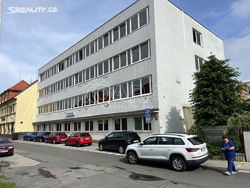 Pronájem kanceláře 308 m², Praha