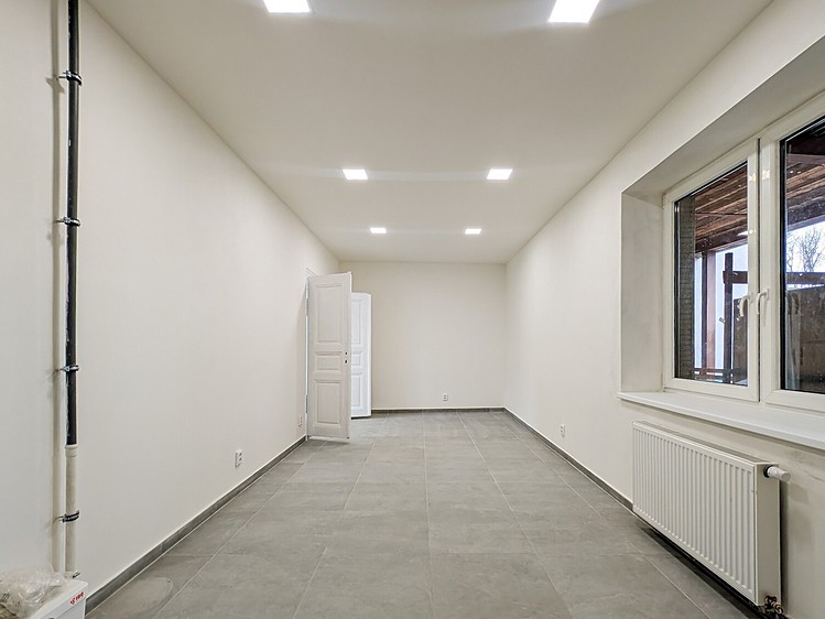 Pronájem komerčního prostoru, 49 m² (4 z 16)