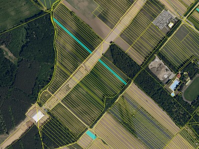 Prodej  pole 15 604 m²