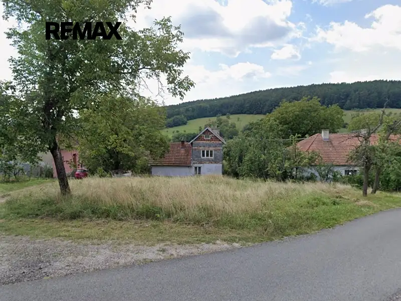 Prodej stavebního pozemku 313 m², Luhačovice – náhled fotky 1