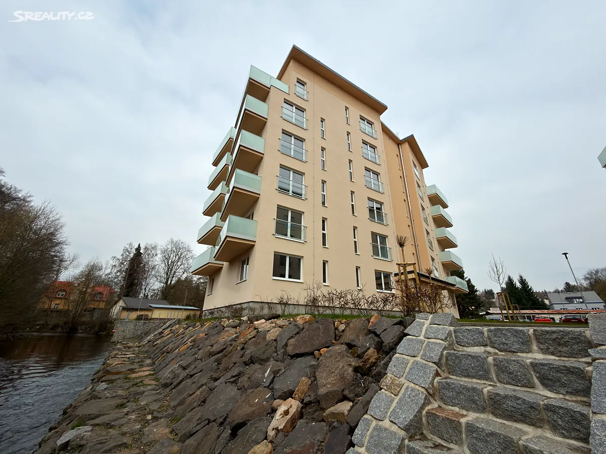 Pronájem bytu 2+kk 55 m² – pohled 3