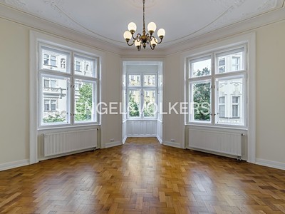 Pronájem bytu 4+1 151 m²