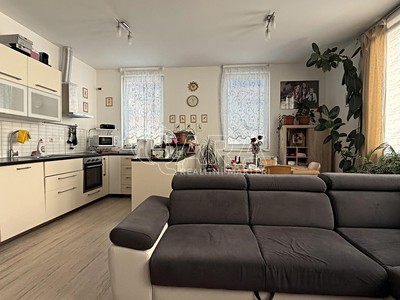 Pronájem bytu 3+kk 95 m²
