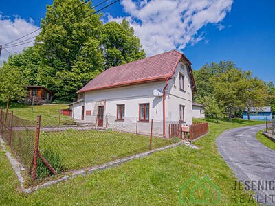 Prodej  rodinného domu 115 m², pozemek 754 m²