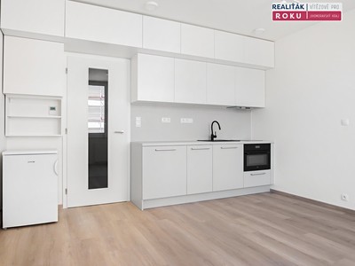 Pronájem bytu 1+kk 28 m²