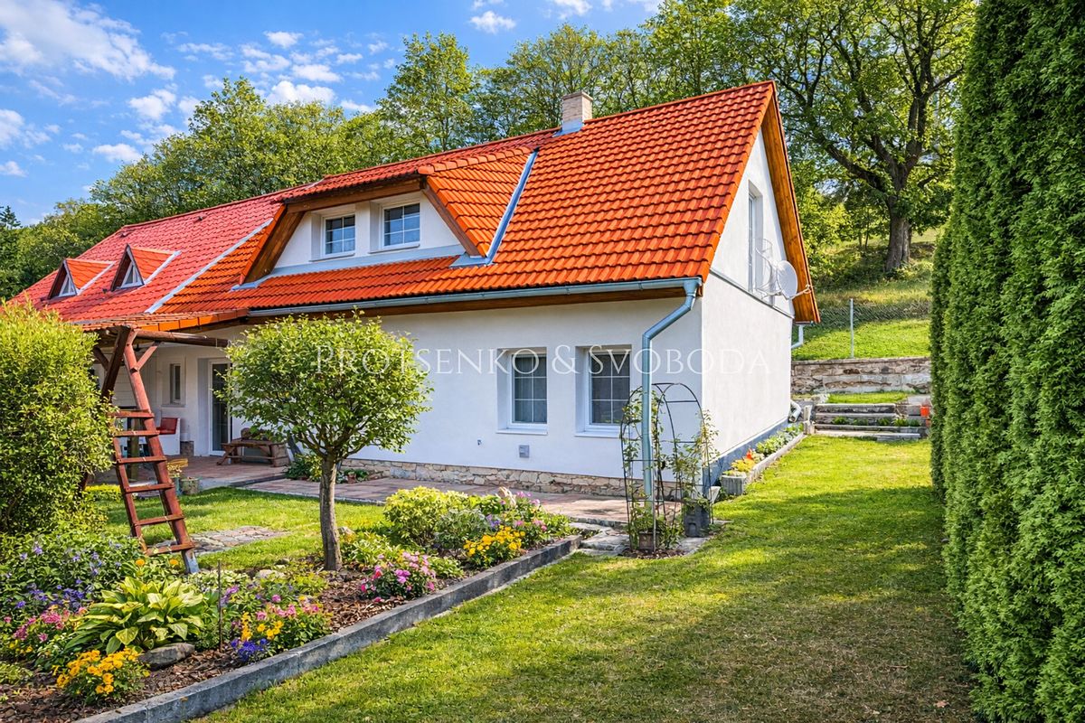 Prodej chalupy 145 m², pozemek 430 m² – fotografie 2