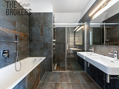Prodej  rodinného domu 179 m², pozemek 493 m² — photo 2