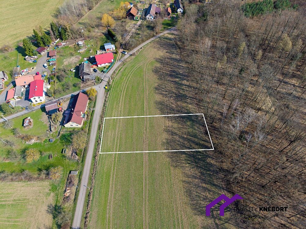 Prodej stavebního pozemku 1498 m² – fotografie 3