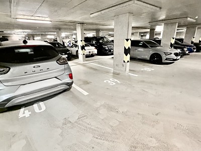 Pronájem garážového stání 13 m²