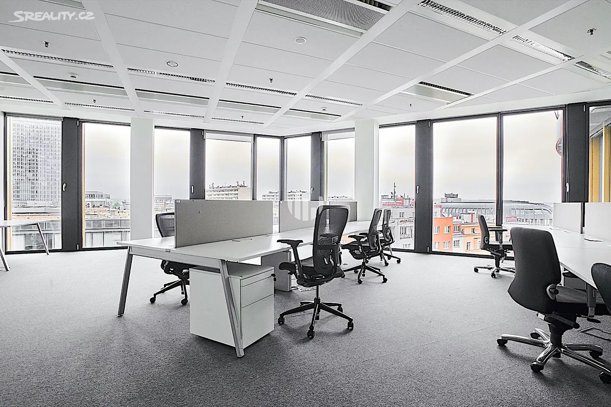 Pronájem kanceláře 859 m² – další