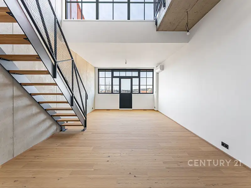 Prodej bytu 2+kk 60 m², Praha – náhled fotky 1