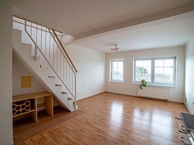 Pronájem bytu 3+kk 70 m² (Mezonet)