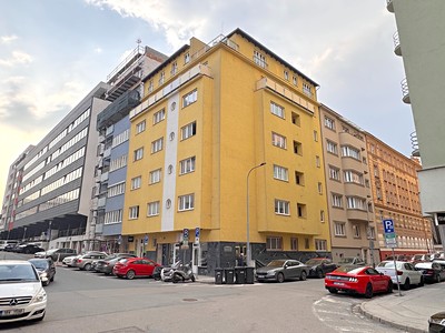 Pronájem bytu 1+1 50 m²