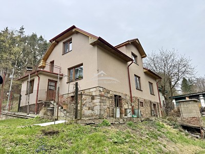 Pronájem  rodinného domu 140 m², pozemek 1 060 m²