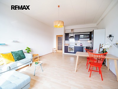 Pronájem bytu 2+kk 59 m² (Jednopodlažní)