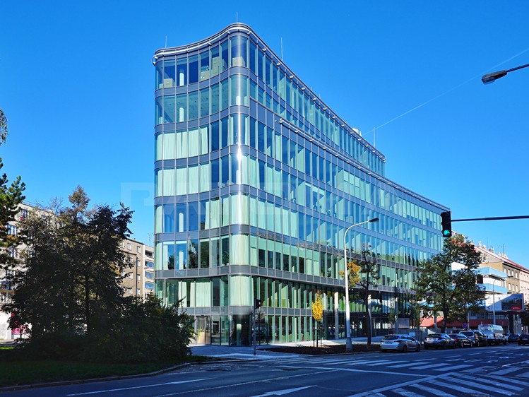 Комерційне приміщення в оренду, 152 м² (1 з 10)