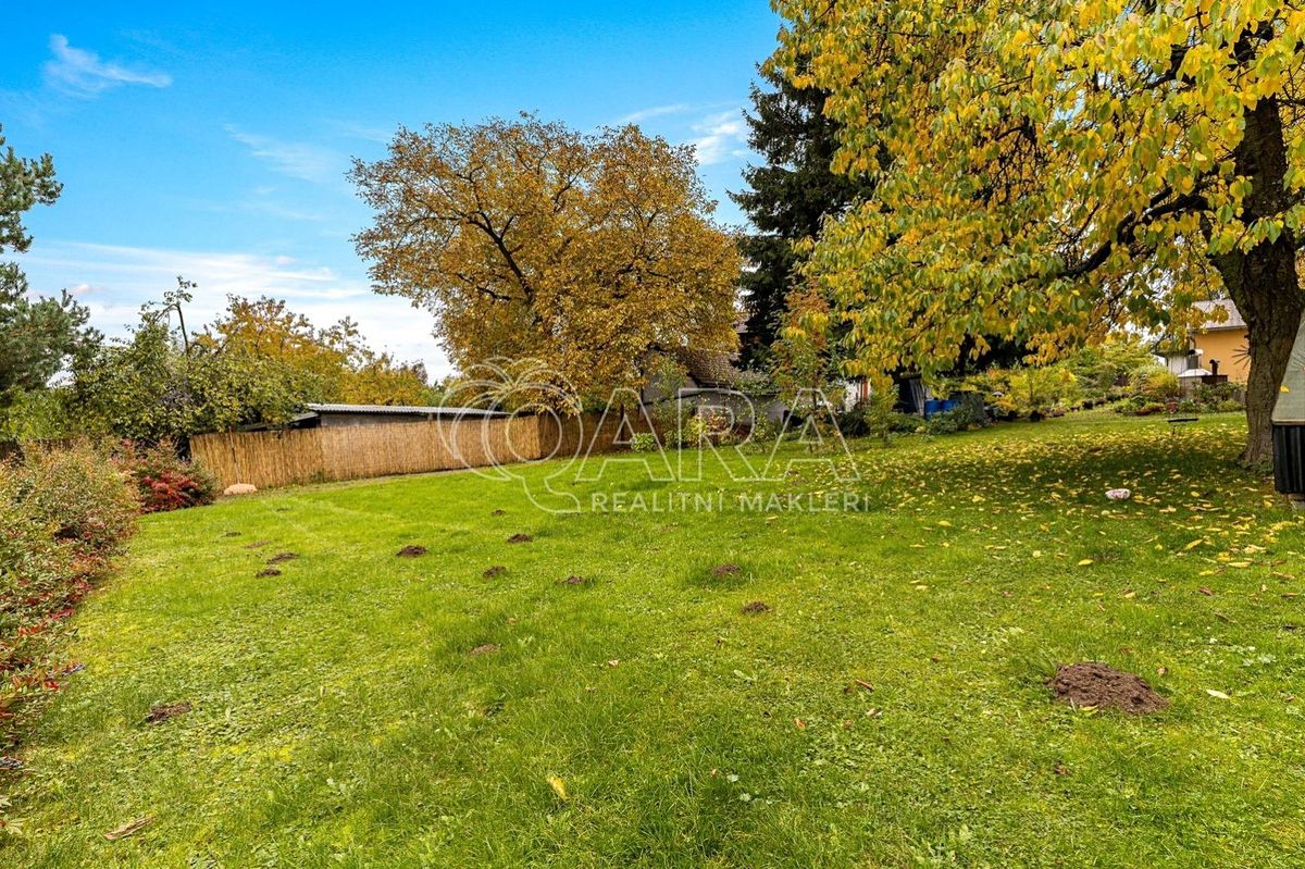 Prodej stavebního pozemku 713 m² – fotografie 3