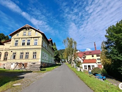 Pronájem bytu 1+kk 29 m² (Podkrovní)