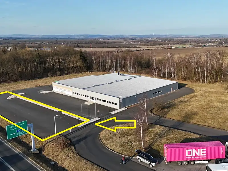 Pronájem komerčního pozemku 1200 m², Cheb – náhled fotky 1