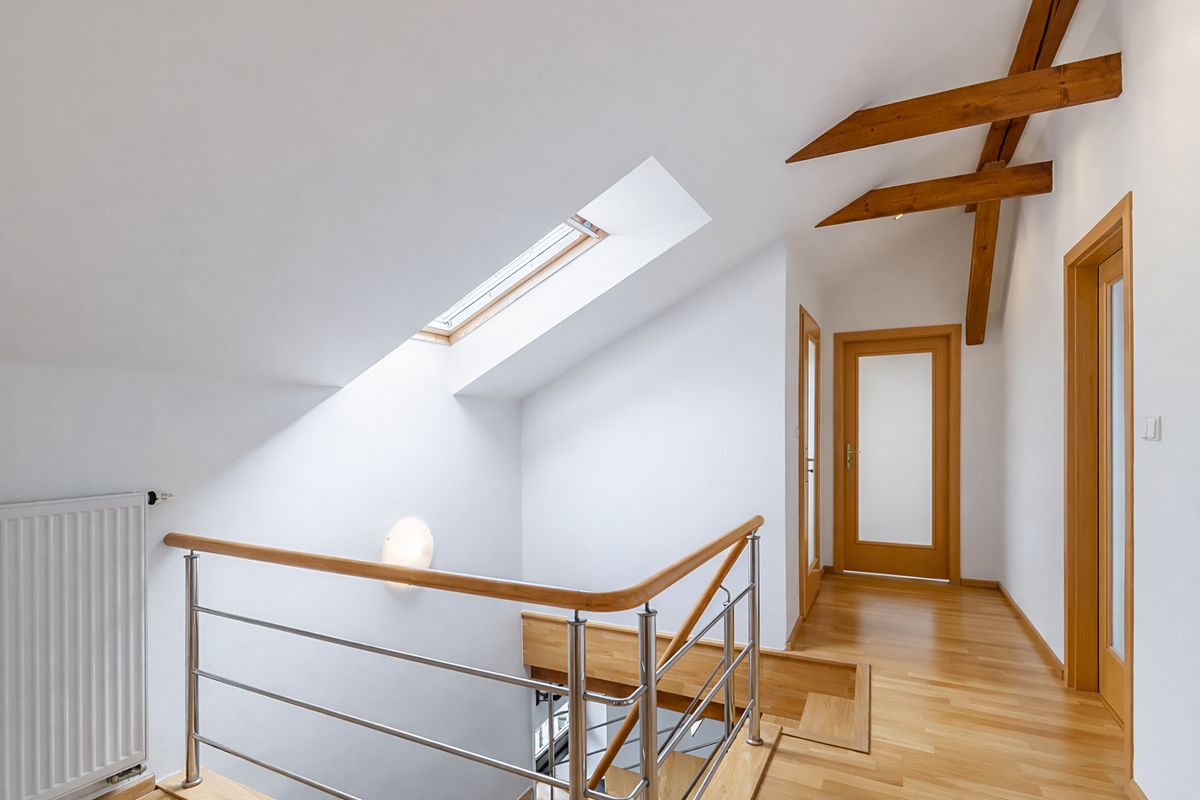 Pronájem bytu 4+kk 170 m² – fotografie 4