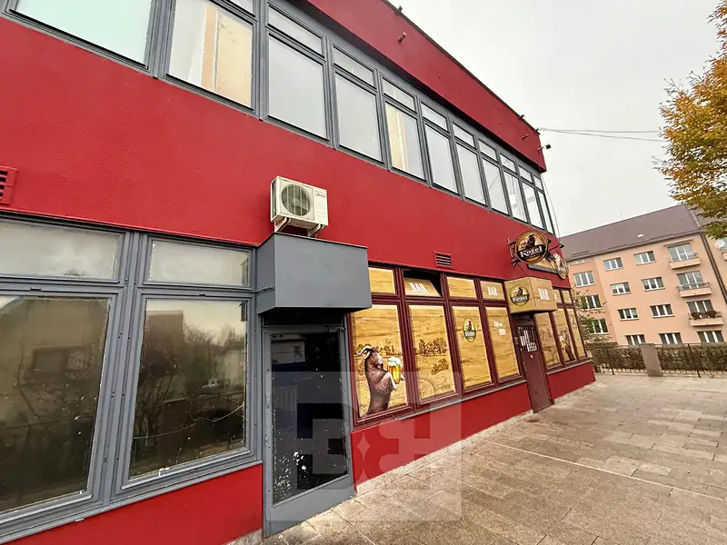 Pronájem obchodního prostoru 150 m², Neratovice – náhled fotky 1