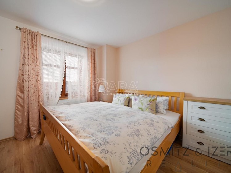 Prodej komerčního prostoru, 1 063 m² (10 z 29)