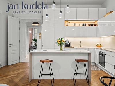 Prodej bytu 4+kk 97 m²