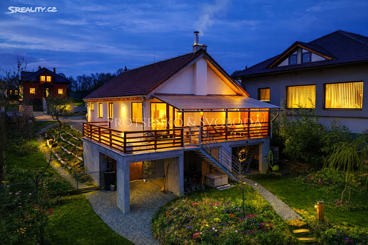 Prodej rodinného domu 181 m², pozemek 1260 m², Líšnice