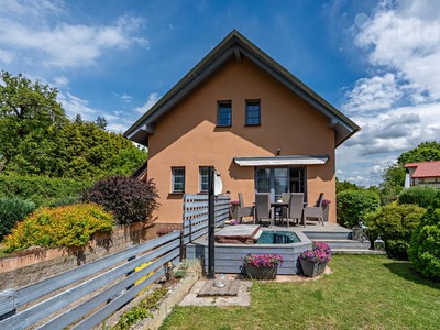 Prodej  rodinného domu 214 m², pozemek 1 285 m²