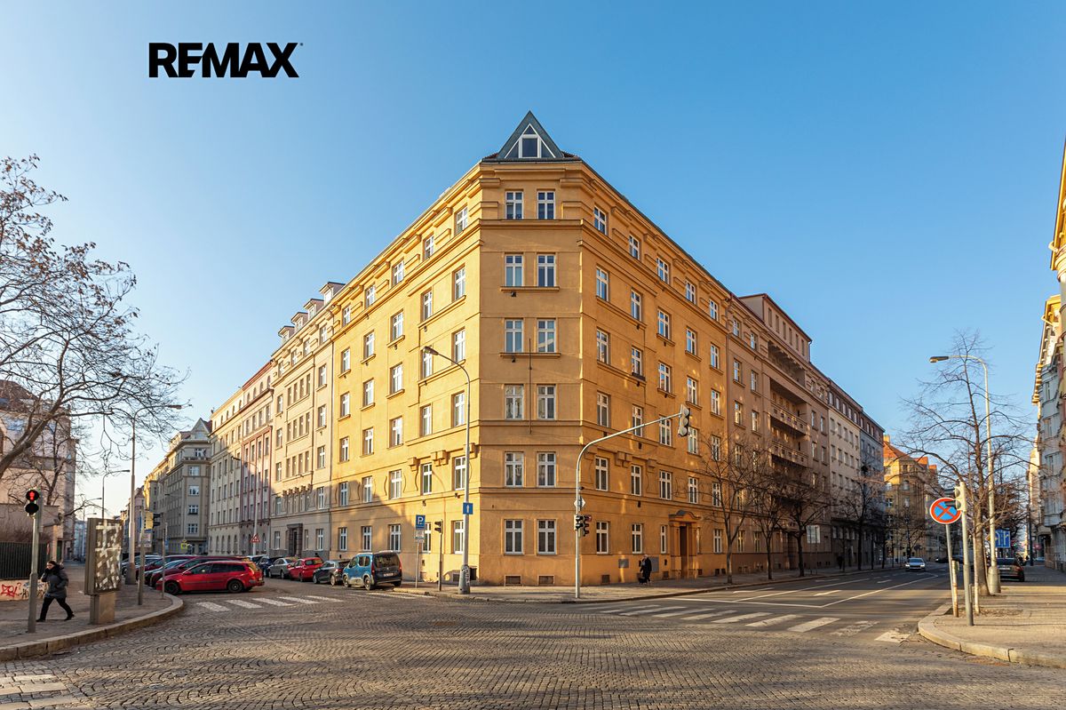 Prodej bytu 2+kk 72 m², Praha – fotka 1 z 3