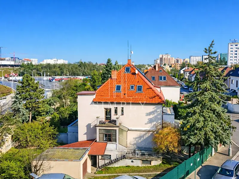 Prodej vícegeneračního domu 360 m², pozemek 366 m², Praha – náhled fotky 3