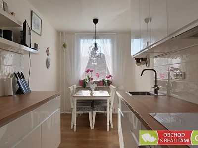 Pronájem bytu 3+1 77 m²