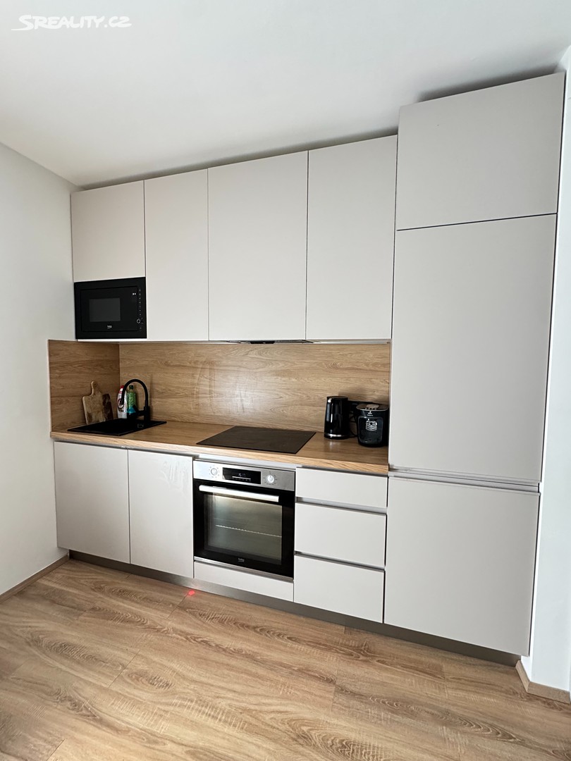 Pronájem bytu 2+kk 40 m², Beroun